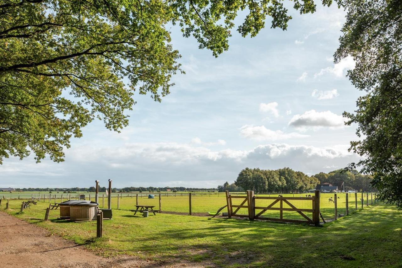Beautiful English Villa With Hottub Zuidwolde  Exterior foto